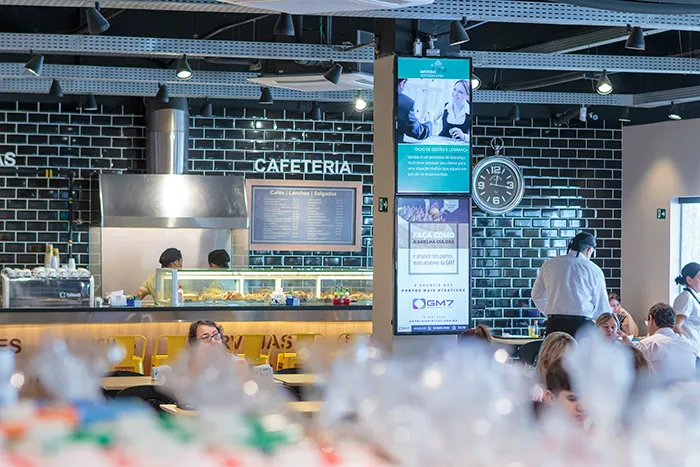 Digital Out of Home: a revolução da comunicação visual urbana com a tecnologia GM7